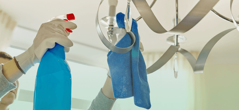 Light fixture cleaning