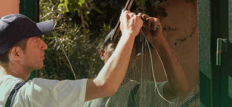 Glass restoration﻿ and stain removal